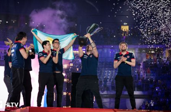 应援曲与灯 应援曲与灯